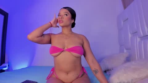 Alanna online show from January 3, 5:28 am