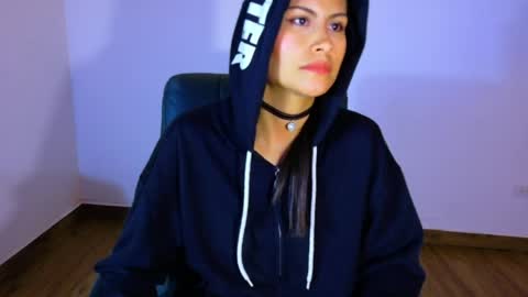 alanis  online show from May 25, 4:50 pm
