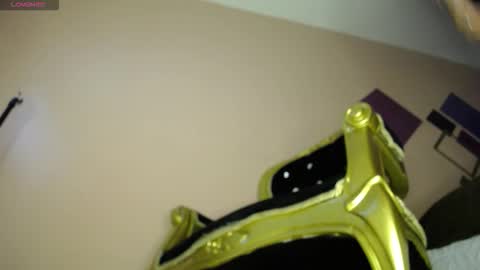 Alanna Fox  online show from September 30, 9:30 pm