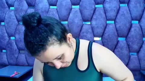 AlaSmith  online show from May 4, 3:10 am