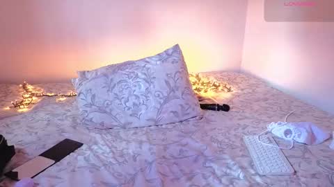 alba_toro535670 online show from February 25, 12:37 pm