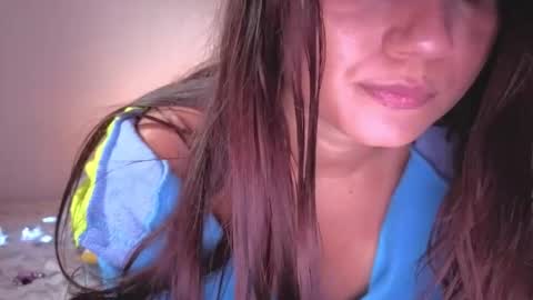 alba_toro535670 online show from November 6, 12:33 pm