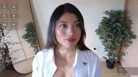 Alejandhra online show from February 25, 7:49 pm