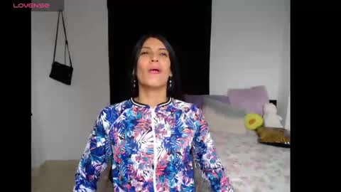 alejaxxxhot online show from June 5, 7:09 pm