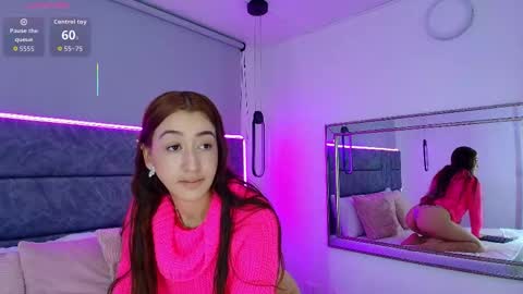 Snapshot of aleka_williams_ chatting on October 5, 4:23 pm aleka_williams_ online show from October 5, 4:23 pm
