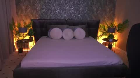 aleksaloree online show from July 11, 2:39 pm