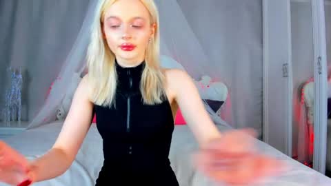 alessakiss online show from June 5, 9:04 am