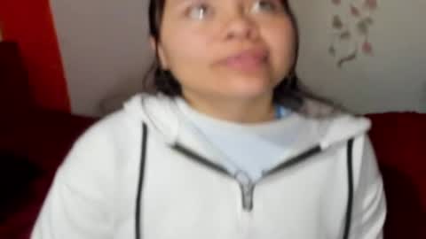 paola online show from May 20, 11:46 pm