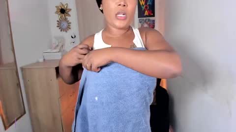 Snapshot of alessia_anderson07 chatting on March 6, 2:19 am Yy online show from March 6, 2:19 am