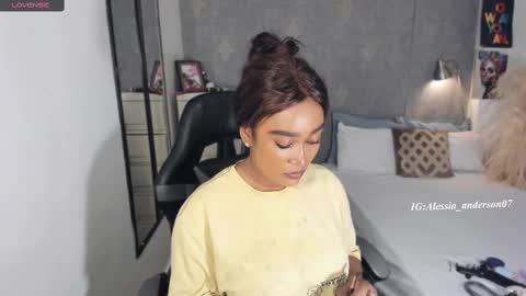 Snapshot of alessia_anderson07 chatting on September 11, 12:33 am Yy online show from September 11, 12:33 am