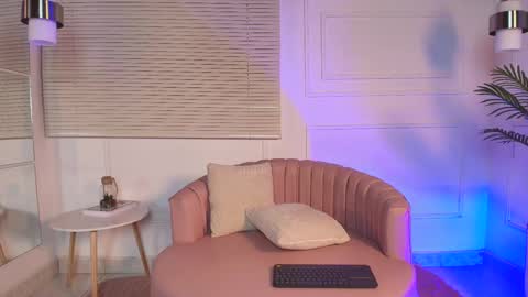 Snapshot of alessia_moon1 chatting on September 24, 11:53 am Alejandra online show from September 24, 11:53 am