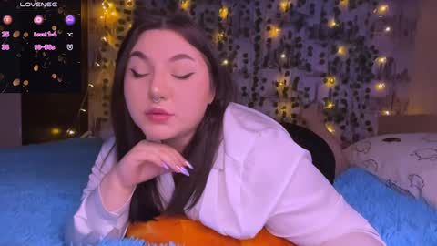 Snapshot of alex_dreams_ chatting on January 22, 7:25 am Alex online show from January 22, 7:25 am