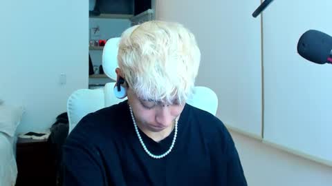 Residente0xxx online show from November 27, 6:05 am