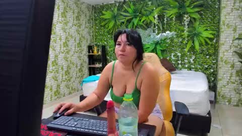 alexa1aome online show from December 21, 8:24 pm