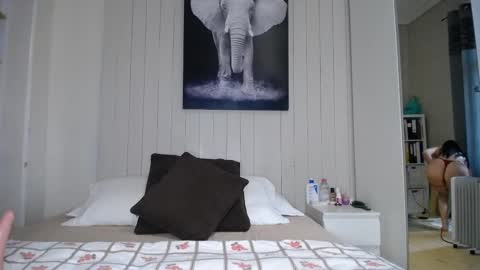 alexa_moreti online show from October 26, 10:33 am