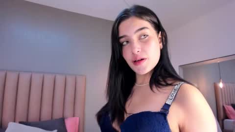 Snapshot of alexa_thaylor_ chatting on February 4, 3:15 pm Alexa Thaylor online show from February 4, 3:15 pm