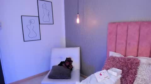 Snapshot of alexa_thaylor_ chatting on October 5, 4:01 pm Alexa Thaylor online show from October 5, 4:01 pm