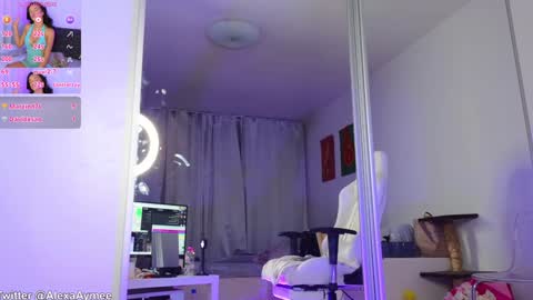 Snapshot of alexaaimee chatting on December 21, 4:19 am Alexa online show from December 21, 4:19 am