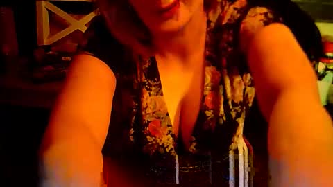Alexablessed online show from May 7, 11:25 am