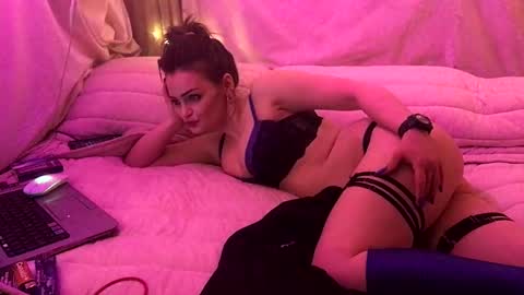 Snapshot of alexablessed2 chatting on February 8, 3:52 am Alexablessed online show from February 8, 3:52 am