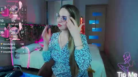 alexandracandy online show from May 7, 3:49 pm