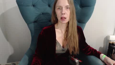 Alexandra online show from May 31, 3:40 pm