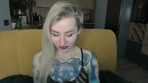Snapshot of alexarush chatting on December 23, 6:05 pm alexarush online show from December 23, 6:05 pm