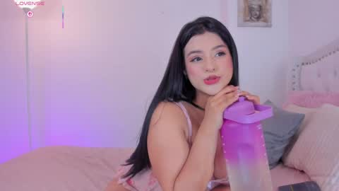 lexandra  online show from March 31, 11:49 pm