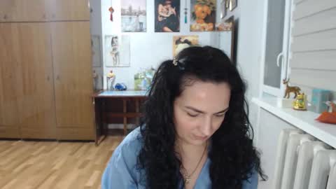 AlexisMillers online show from February 10, 11:30 pm