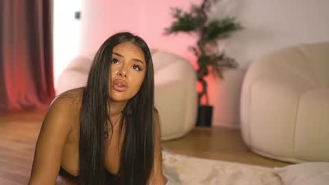 alexxiskye online show from July 1, 11:10 am