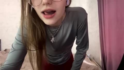 Alice online show from November 5, 8:30 am