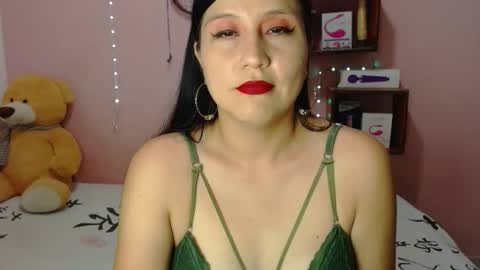 alixia online show from May 18, 9:10 pm