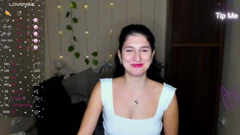 Snapshot of alianna_solo_kiss chatting on January 25, 12:30 pm Alianna online show from January 25, 12:30 pm