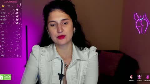 Snapshot of alianna_solo_kiss chatting on January 22, 5:06 pm Alianna online show from January 22, 5:06 pm
