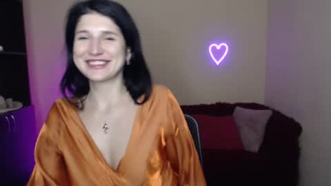Snapshot of alianna_solo_kiss chatting on February 19, 4:33 pm Alianna online show from February 19, 4:33 pm