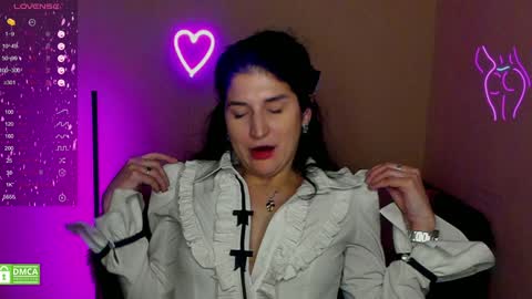 Snapshot of alianna_solo_kiss chatting on January 22, 7:03 am Alianna online show from January 22, 7:03 am