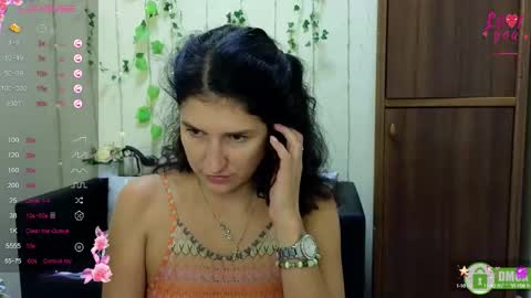 Snapshot of alianna_solo_kiss chatting on September 18, 11:42 am Alianna online show from September 18, 11:42 am