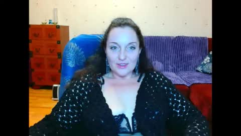 Alice online show from February 25, 3:21 pm