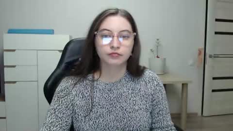Alice online show from July 8, 6:54 pm