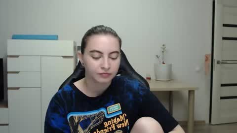 Alice online show from July 15, 8:57 pm