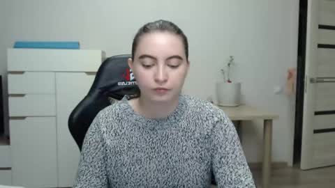 Alice online show from May 28, 4:16 pm