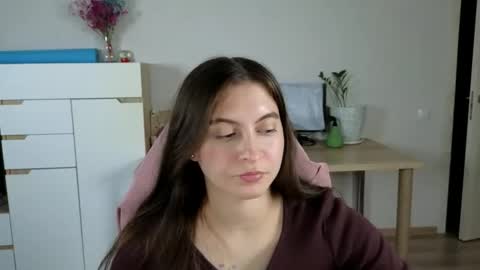 Alice online show from September 24, 5:56 pm