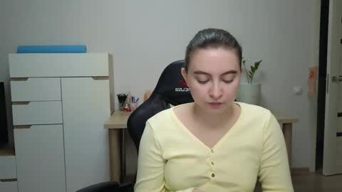 Alice online show from March 4, 3:29 pm