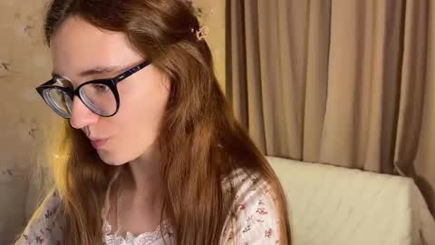 Hey Im Alice  online show from November 23, 10:00 pm