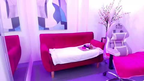 Alice  online show from September 28, 3:35 am