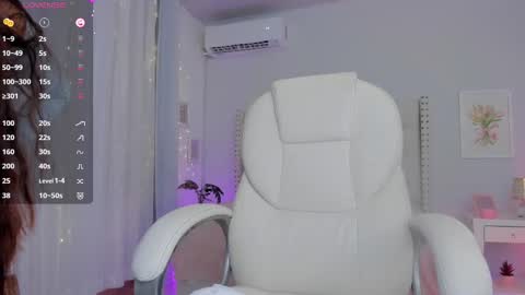 Snapshot of alice_cutes chatting on October 7, 12:26 am Alice online show from October 7, 12:26 am