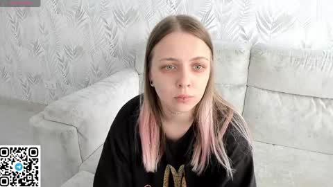 alice_halle online show from June 8, 6:47 am