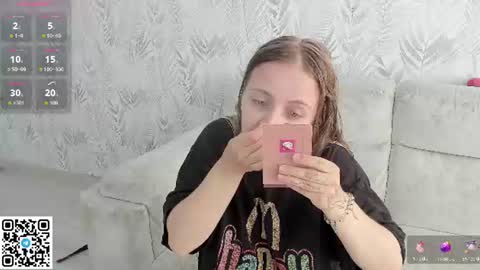 alice_halle online show from August 6, 6:09 am