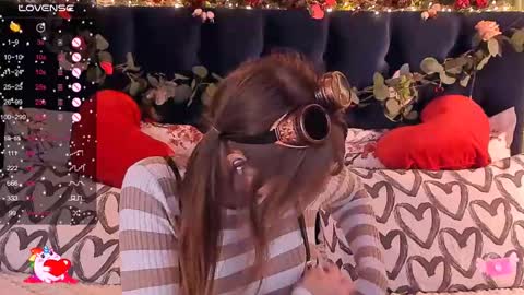 Snapshot of alice_langley chatting on February 22, 11:35 am Alice 3 online show from February 22, 11:35 am