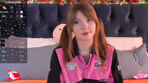 Snapshot of alice_langley chatting on January 19, 11:34 am Alice 3 online show from January 19, 11:34 am